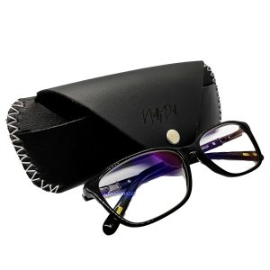 Etui pentru ochelari din piele naturală, handmade, cusătură X, cu închidere cu capsa